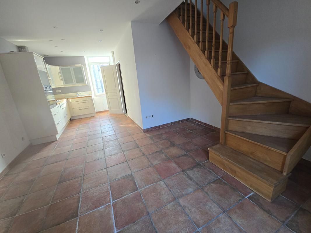 AVIGNON 84000 AVIGNON - IMMEUBLE DE RAPPORT 88 m² 4