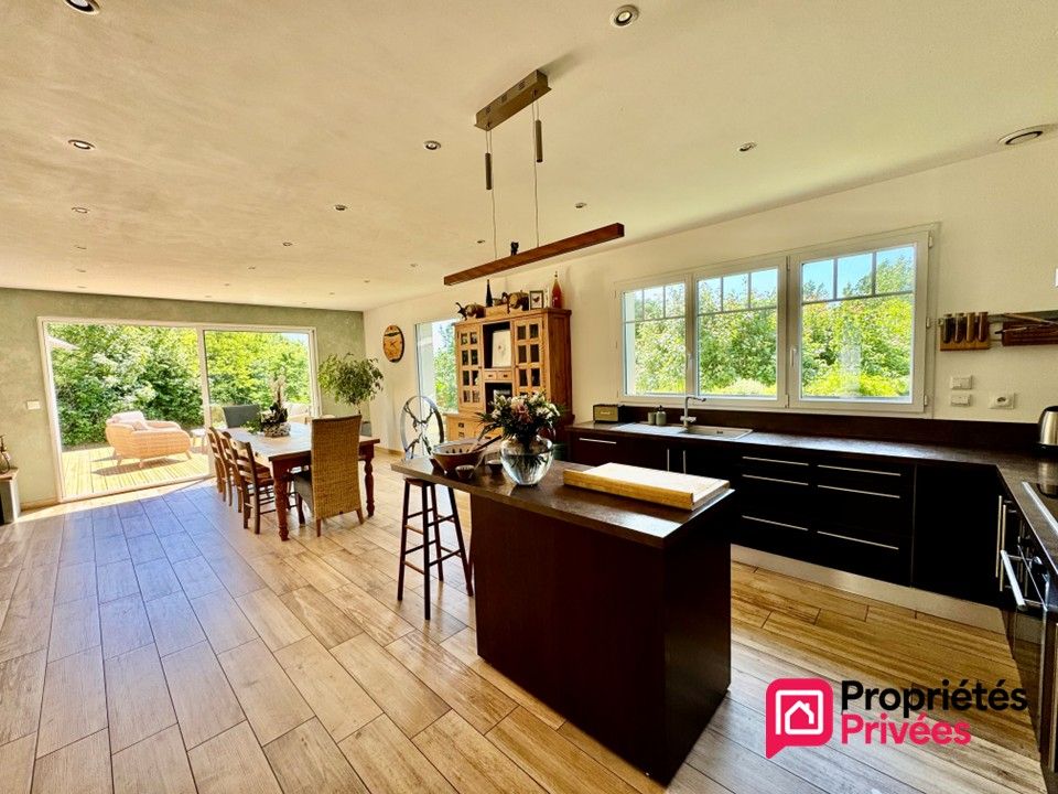 BEUVREQUEN PROPRIETES PRIVEES COTE D'OPALE vous propose : 4