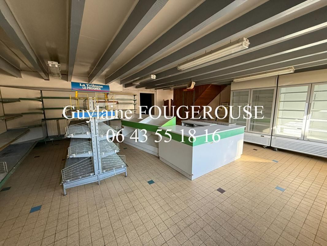 SAINT-ANTHEME Saint Antheme - Murs commerciaux libres avec logement, 160 m² 4