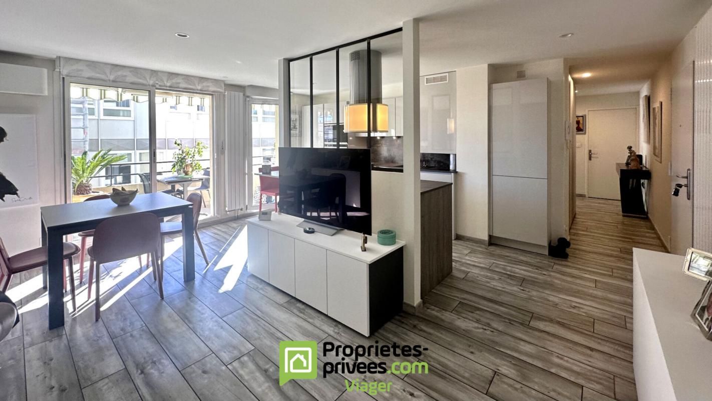 VIAGER occupé - F - 86ans - Appartement Nimes 3 pièce(s) 66 m2