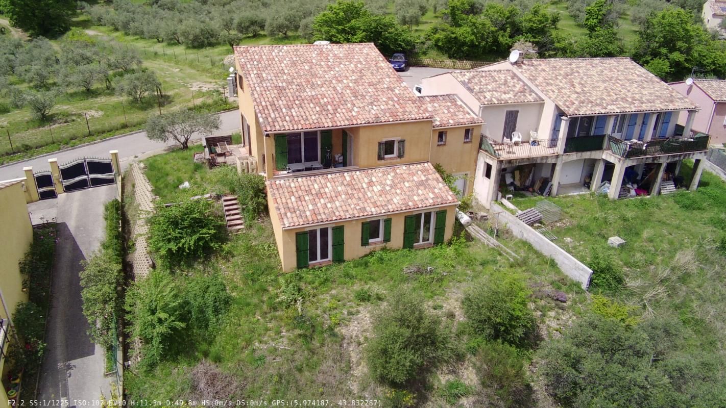 VALENSOLE Maison Valensole 130 m2 avec sous-sol et 2 garages 2