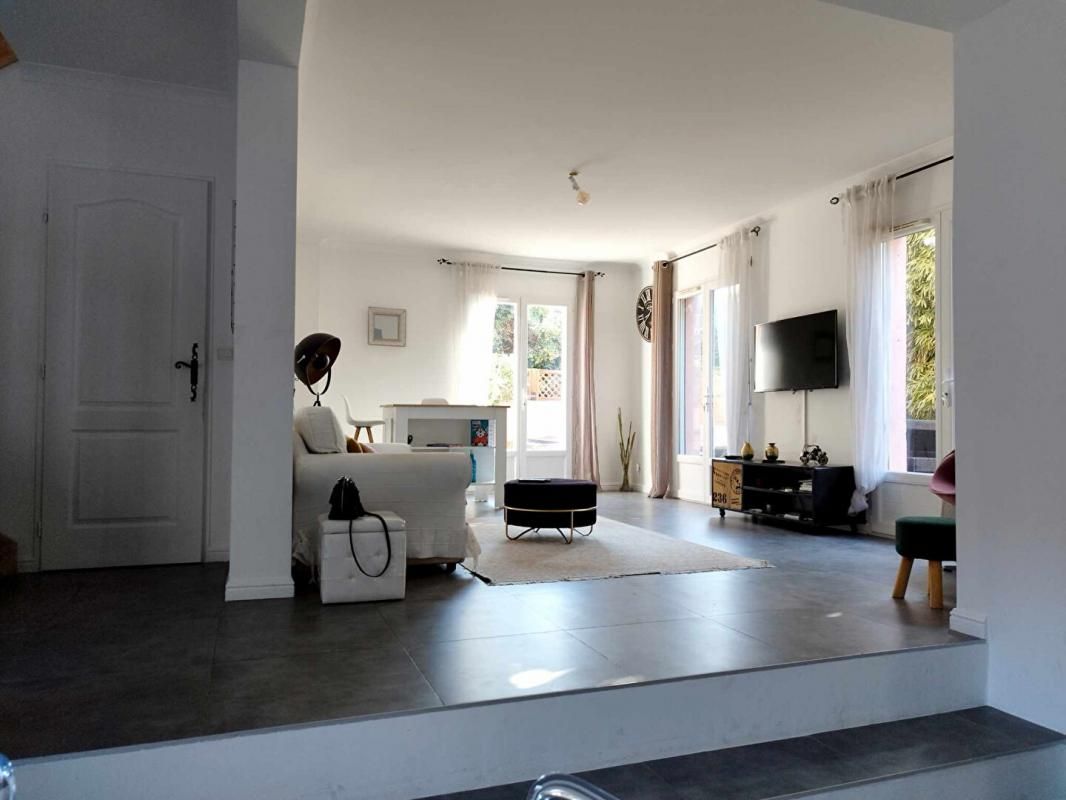 MARTIGUES Maison 5 pièce(s) 110 m2 SUR 200M2 TERRAIN 3