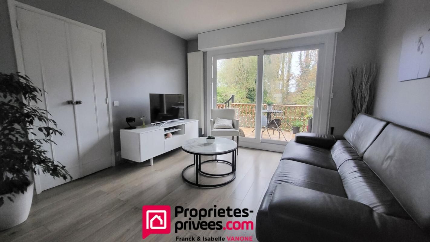 Maison Rénovée - type bel étage - 3 chambres - jardin - 102m²