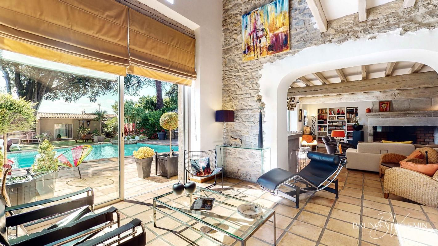 DEMEURE DE CHARME R+1  286m² sur TERRAIN  1237m² avec PISCINE