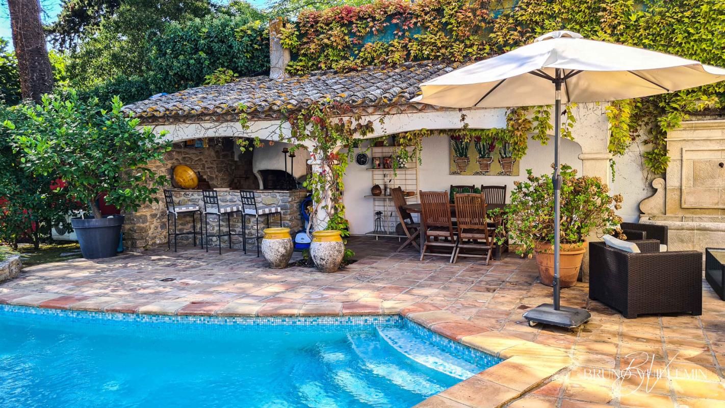CARCASSONNE DEMEURE DE CHARME R+1 286m² sur TERRAIN 1237m² avec PISCINE 2