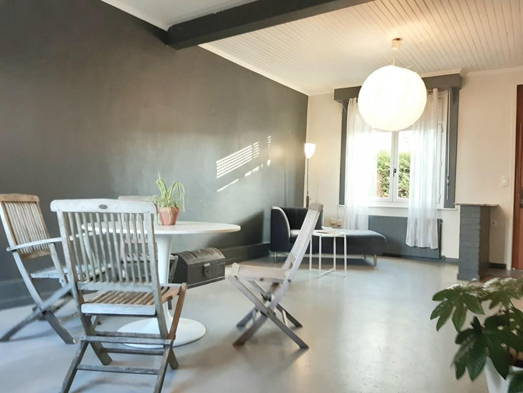 Lumineuse maison 5 pièces avec terrasses