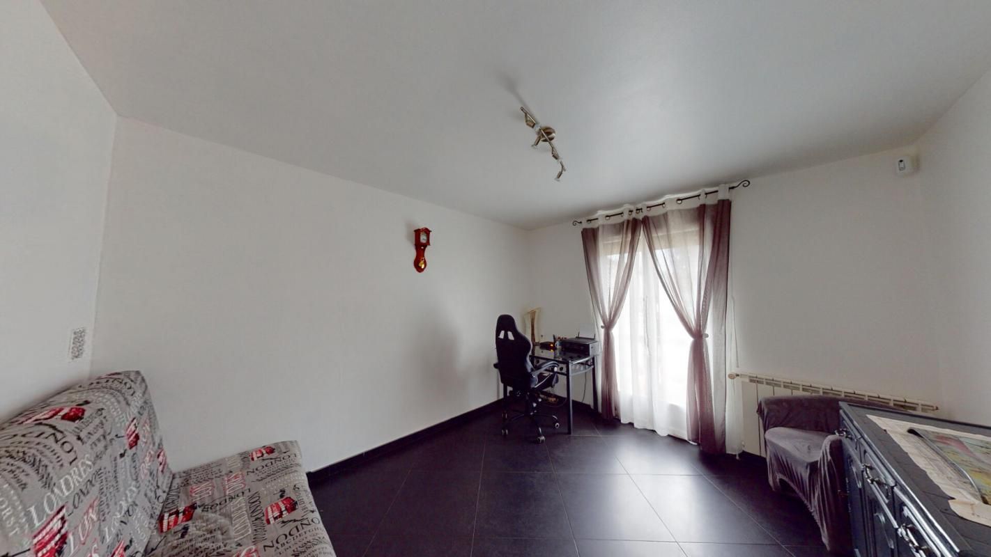 FONTENAY-TRESIGNY MAISON 4 CHAMBRES  AVEC S/S TOTAL PRIX 339 000 4