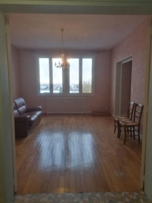 NOTRE-DAME-DE-GRAVENCHON Appartement Port Jerome Sur Seine, belle vue plein sud, très lumineux 4