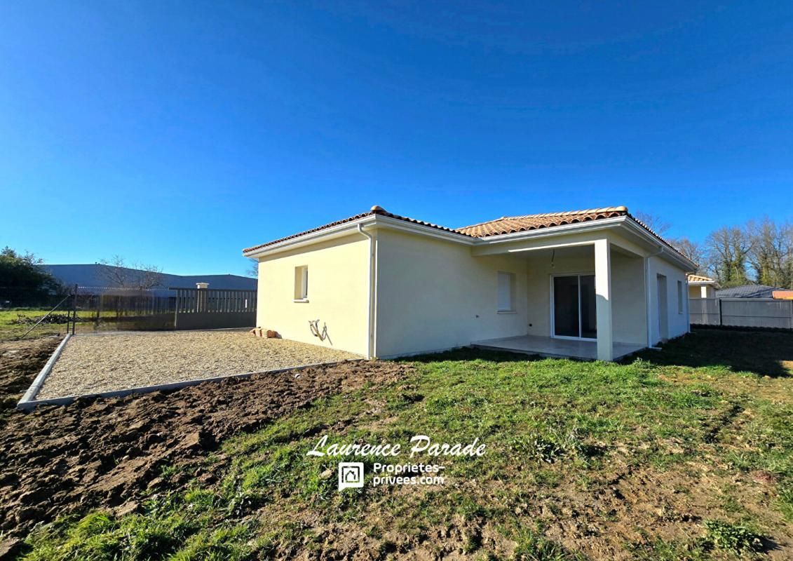 Maison moderne proche des commodites avec garage