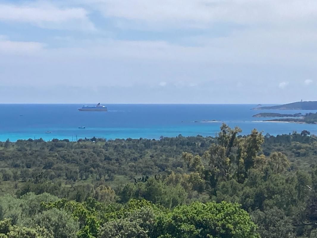 LECCI Propriété édifiée sur un GRAND TERRAIN avec une vue sur MER & MONTAGNE à LECCI 20137 4