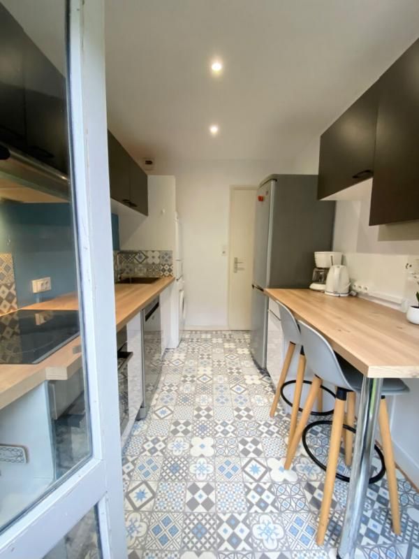 ARRADON Appartement 3 pièces de 66 m2 avec parking, cheminée et jardin privatif de 65 m2 ARRADON 3