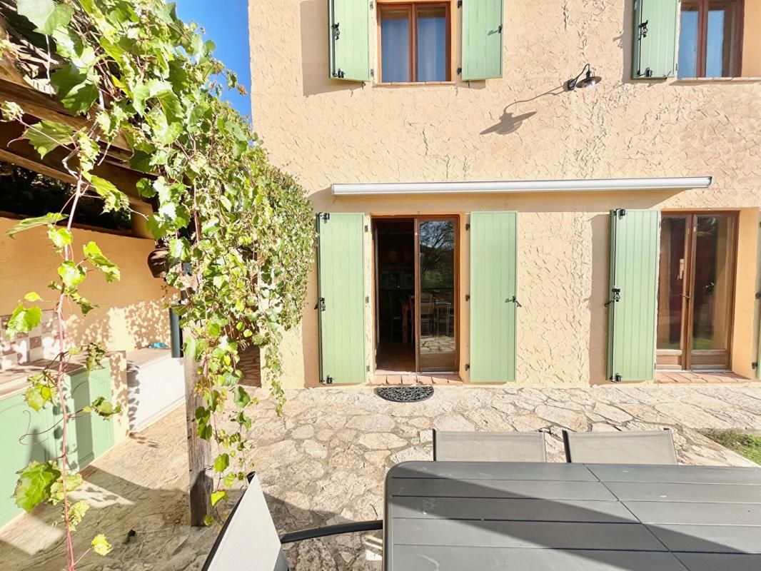 NICE MAISON 5 pièces - Nice Ouest - Au calme absolu avec vue dégagée sur les collines 2