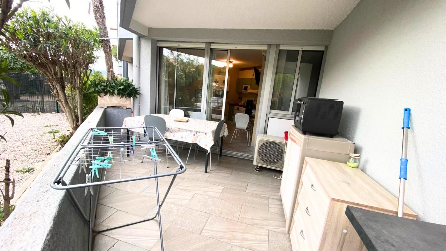 SAINT-CYPRIEN Appartement Idéalement Situé à Deux Pas de la Plage 2
