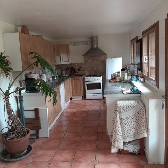 Maison Saint Saturnin Les Apt 6 pièce(s) 193 m2