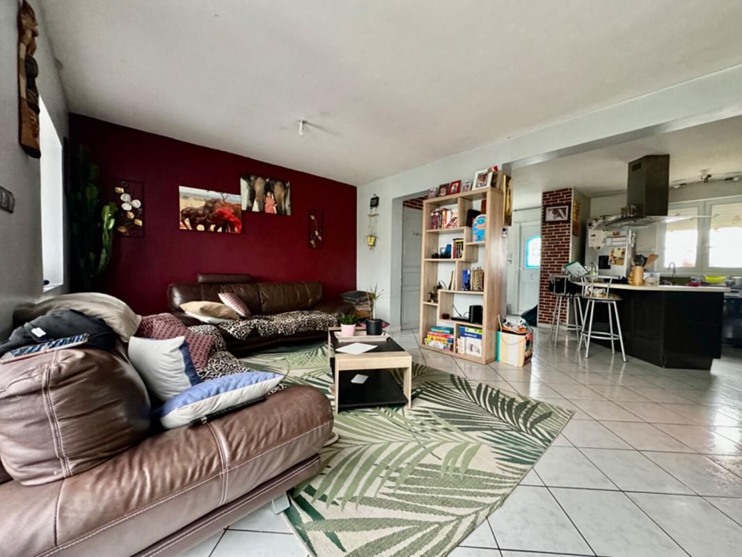 SAINT-SAUFLIEU MAISON de 110m2 , 4 chambres, garage sur une parcelle de 476m2 Saint Sauflieu (80160) 3