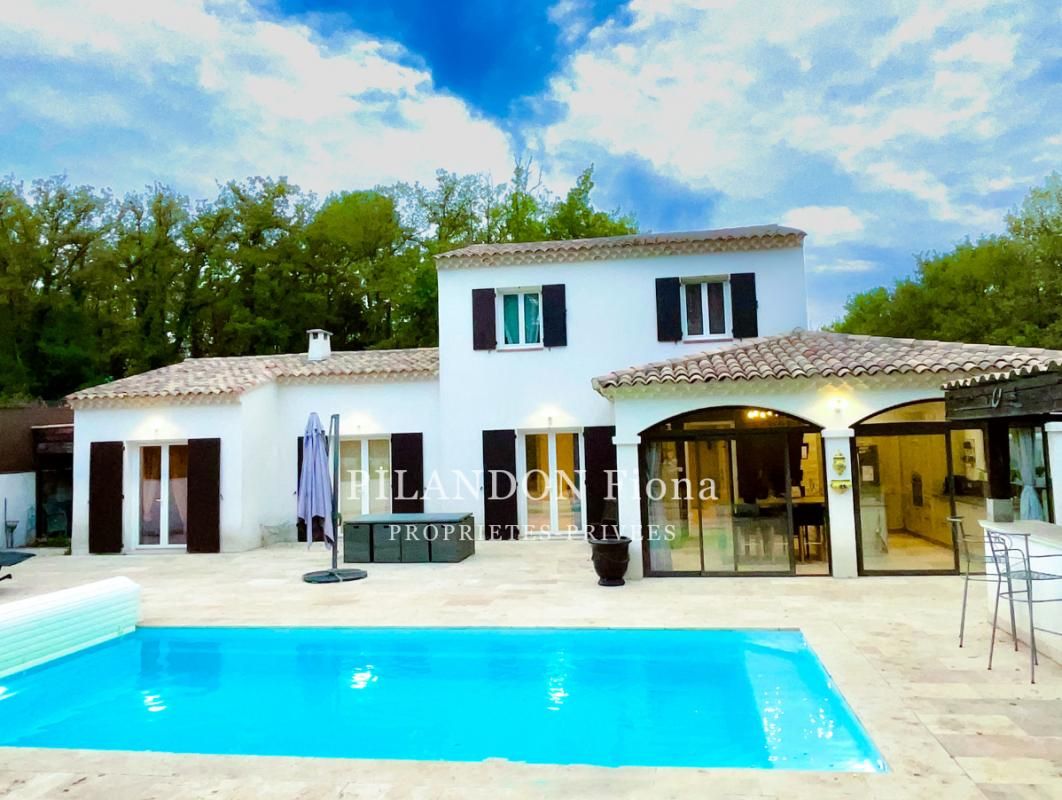 Maison chaleureuse 5 pièce(s) 180 m2
