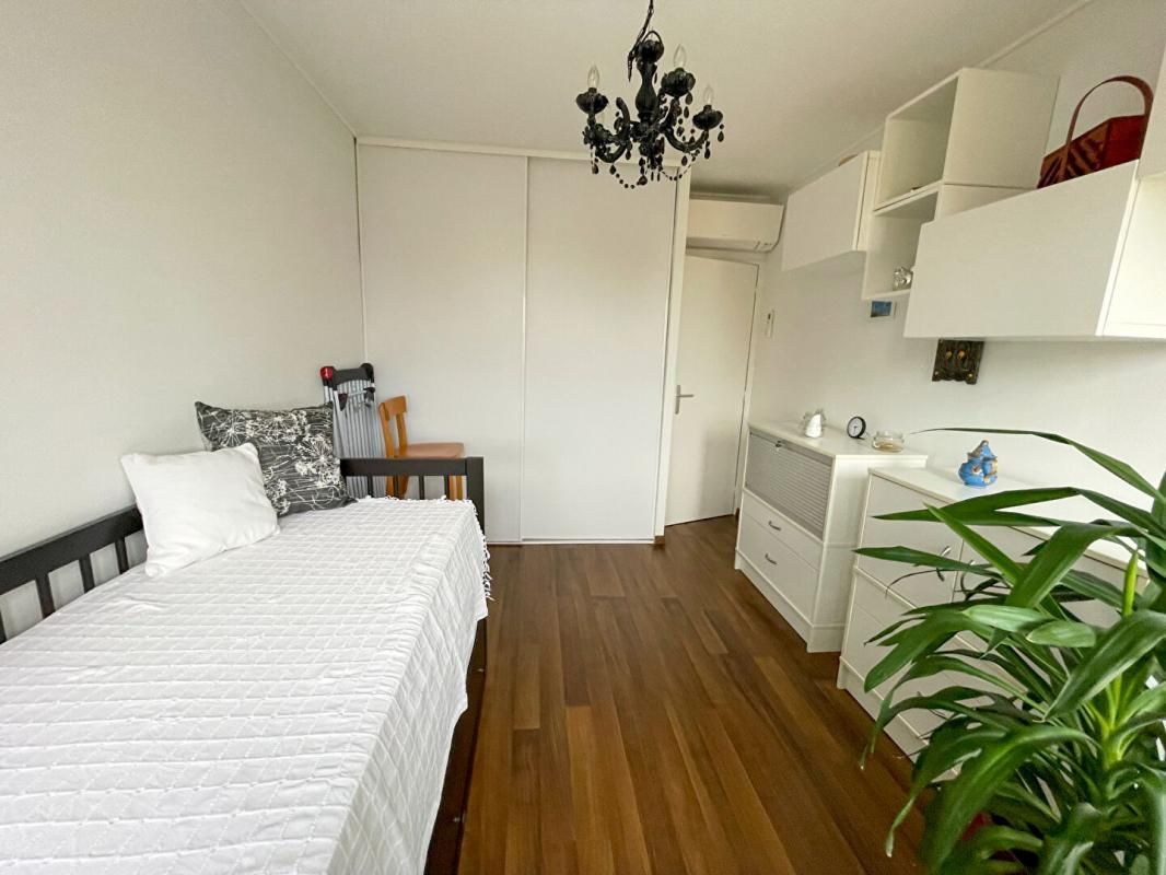 BEAUZELLE Appartement T3 (possibilité T4) - BEAUZELLE - Vue dégagée 4