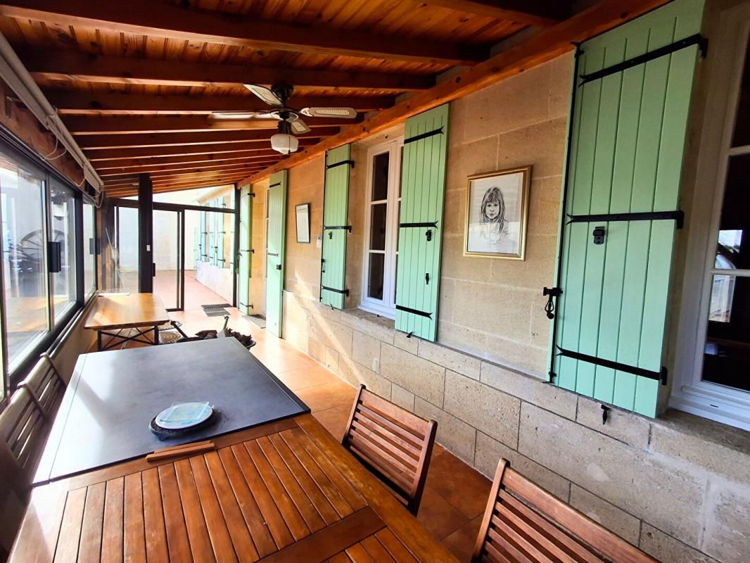 BERSON Maison 153 m2 avec piscine et parc 2