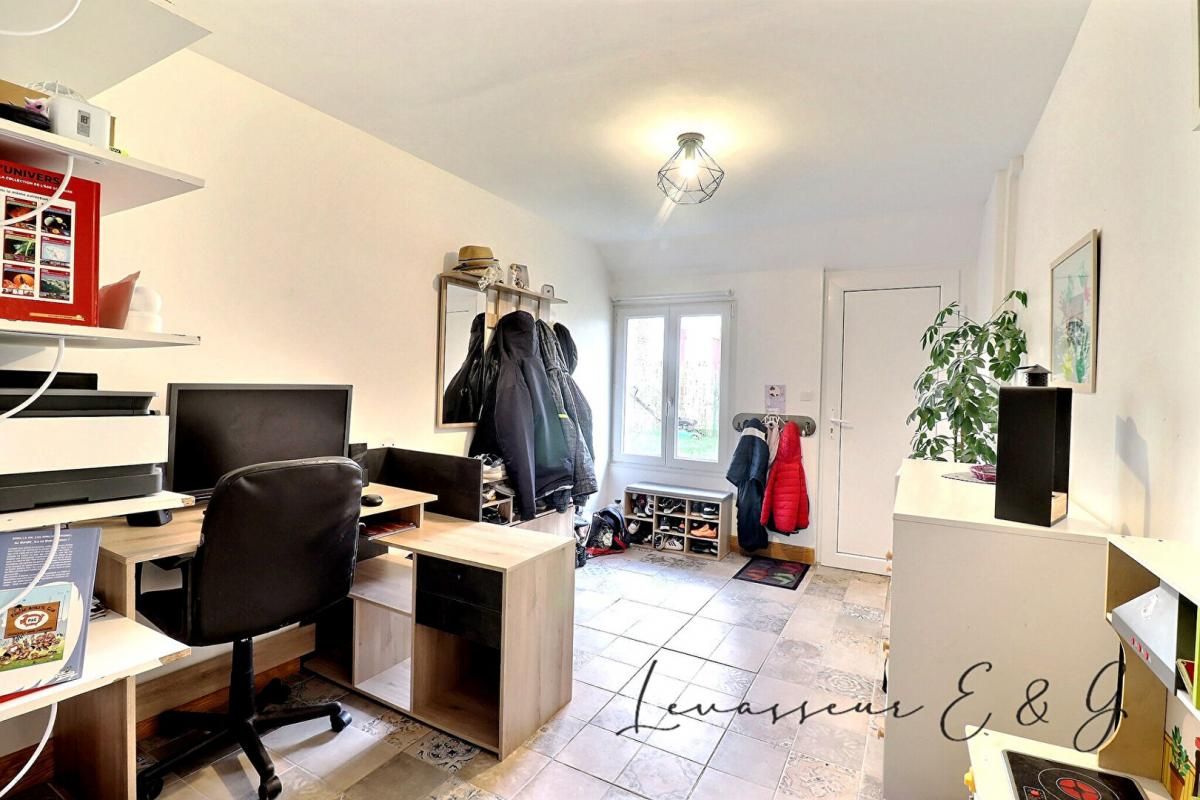 LA RUE-SAINT-PIERRE La Rue Saint Pierre (60510) - Maison 5 chambres vivable de plain pied 3