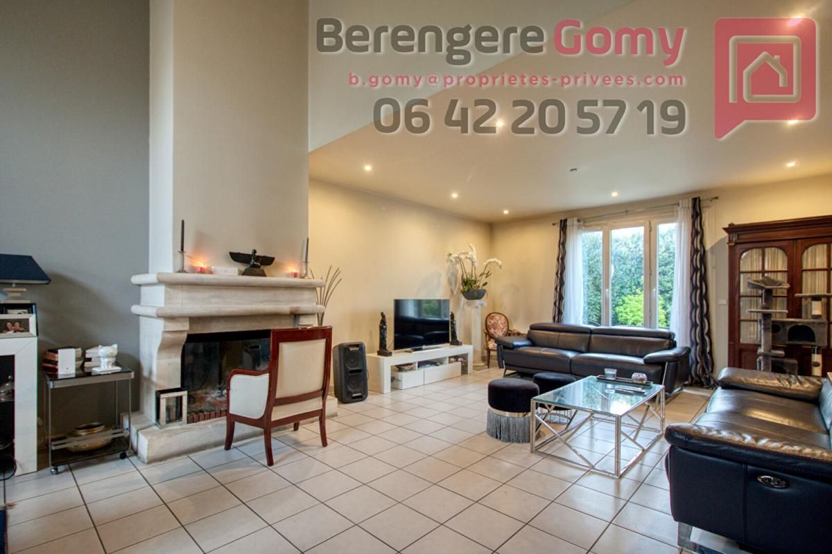 GROSLAY Maison 7 pièce(s) 154 m2 2