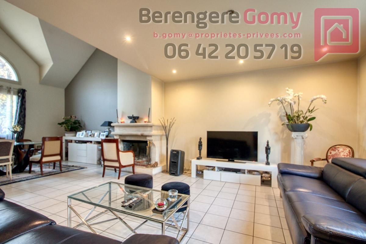 GROSLAY Maison 7 pièce(s) 154 m2 4