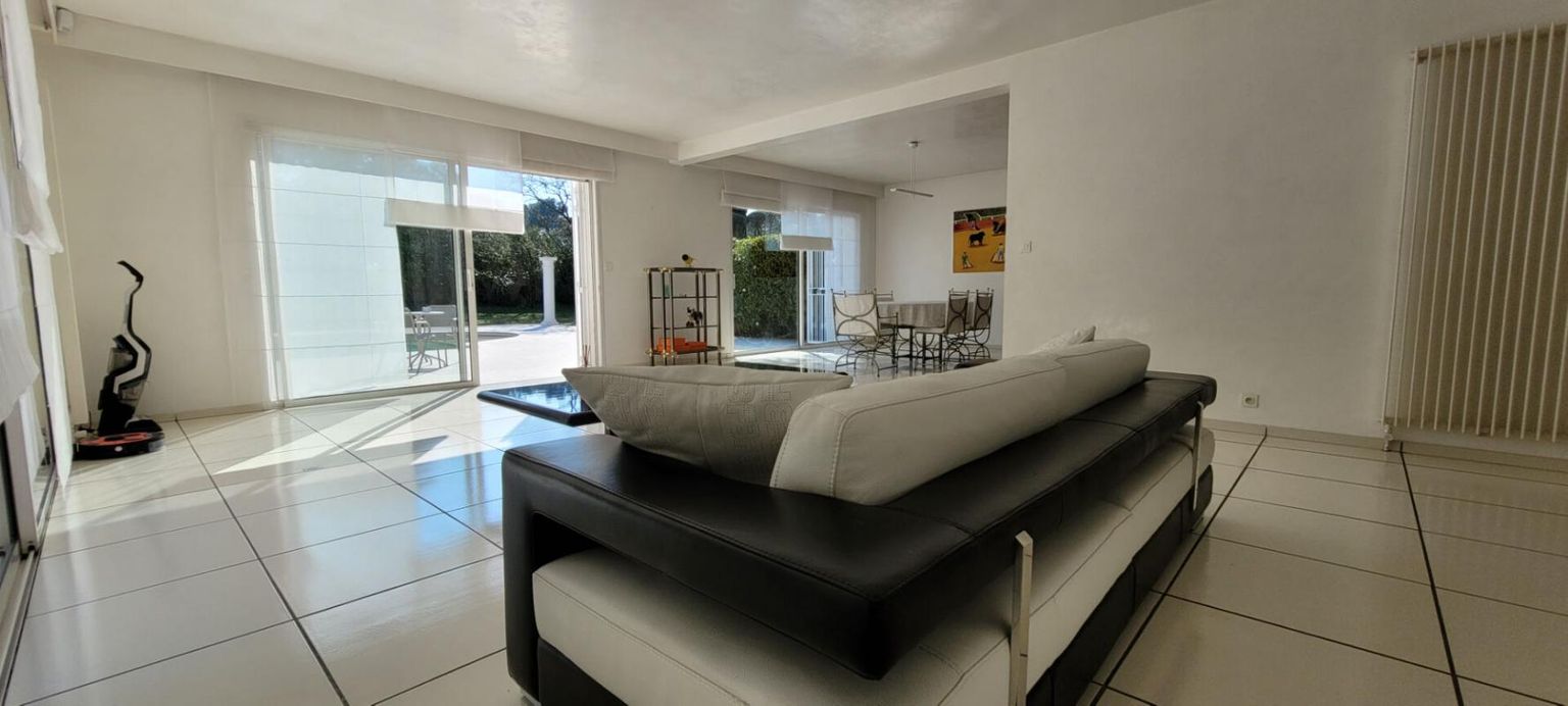 NIMES NIMES - Proche Centre Ville - Magnifique Villa 5 Chambres en Impasse 4