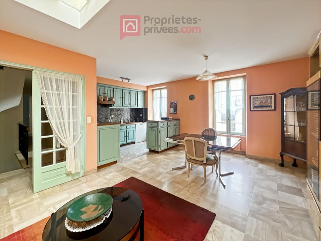 Centre Ville - Maison Châteaubriant 7 pièce(s) 123 m2, 5 chambres
