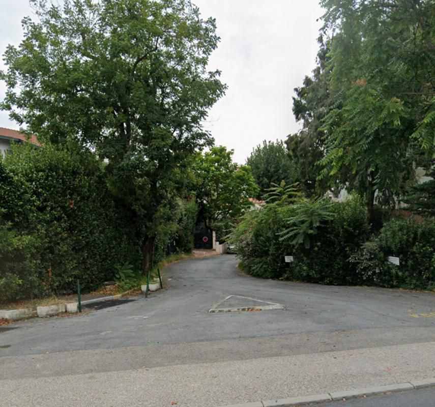 BIARRITZ Parking / box Biarritz 11 m2 1