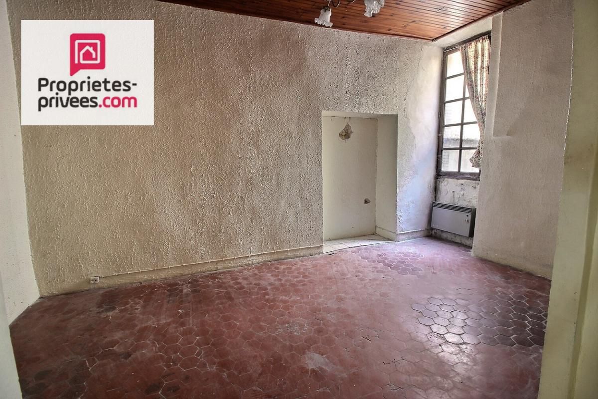 SALERNES Immeuble Salernes 125m2 - 200 000 4