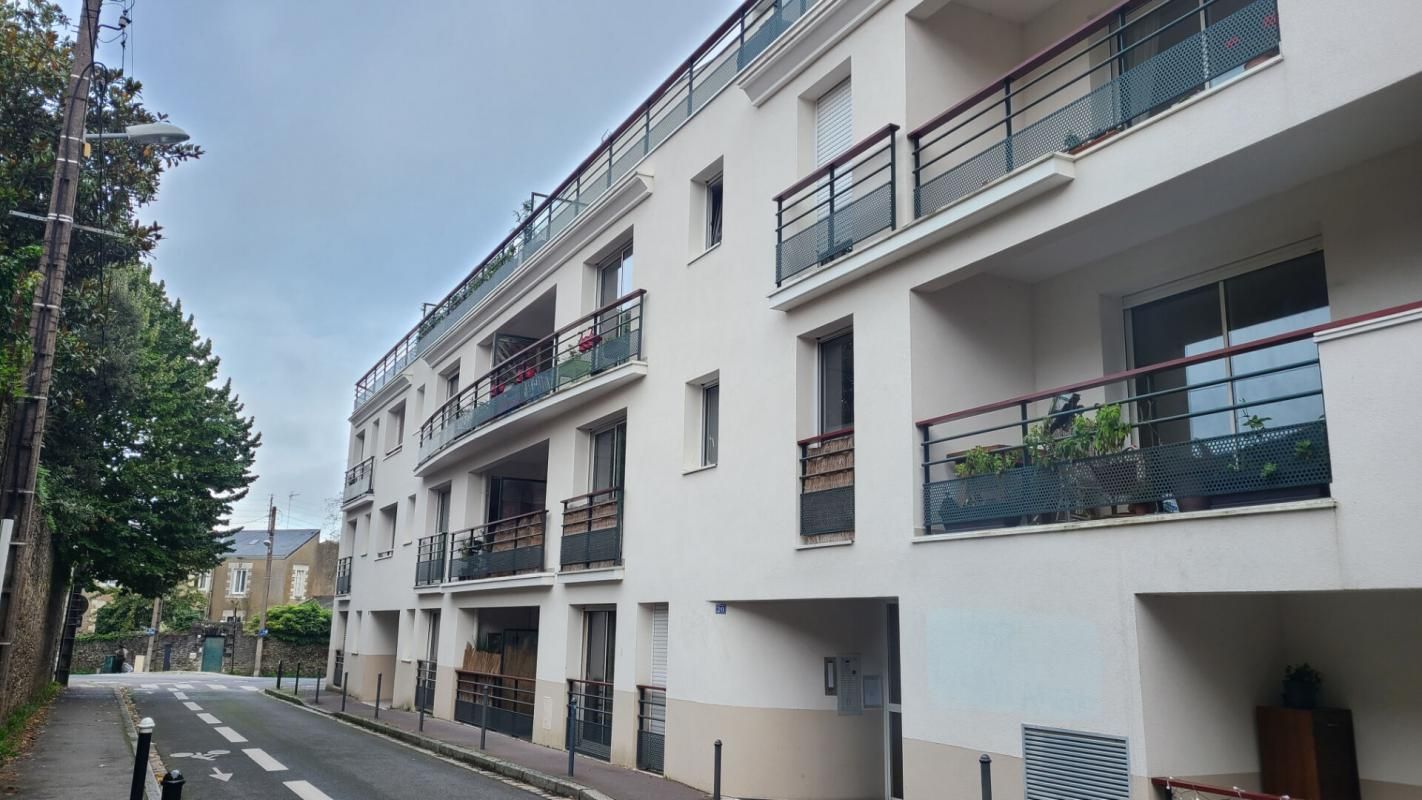 Quartier Saint Félix superbe T2 dernier étage + garage