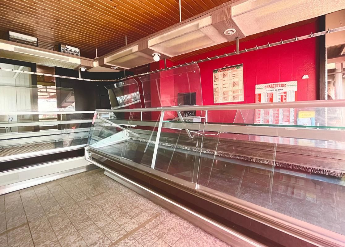60150 THOUROTTE - MURS COMMERCIAUX LIBRES, EMPLACEMENT N° 1