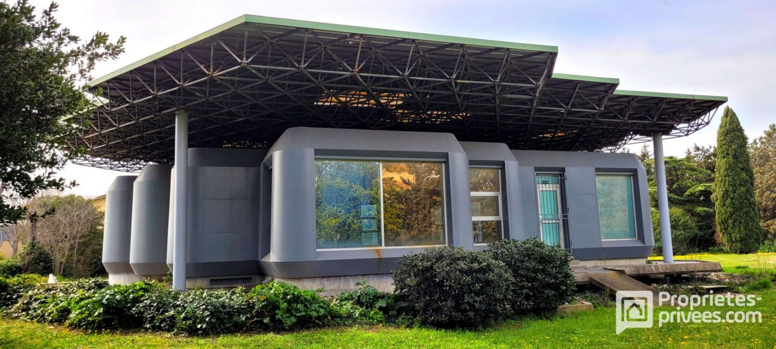 NIMES Rare - Nîmes - Mas 858 m² + Locaux Commerciaux 500 m² env et dépendances sur parc arboré de 14000 m² 2