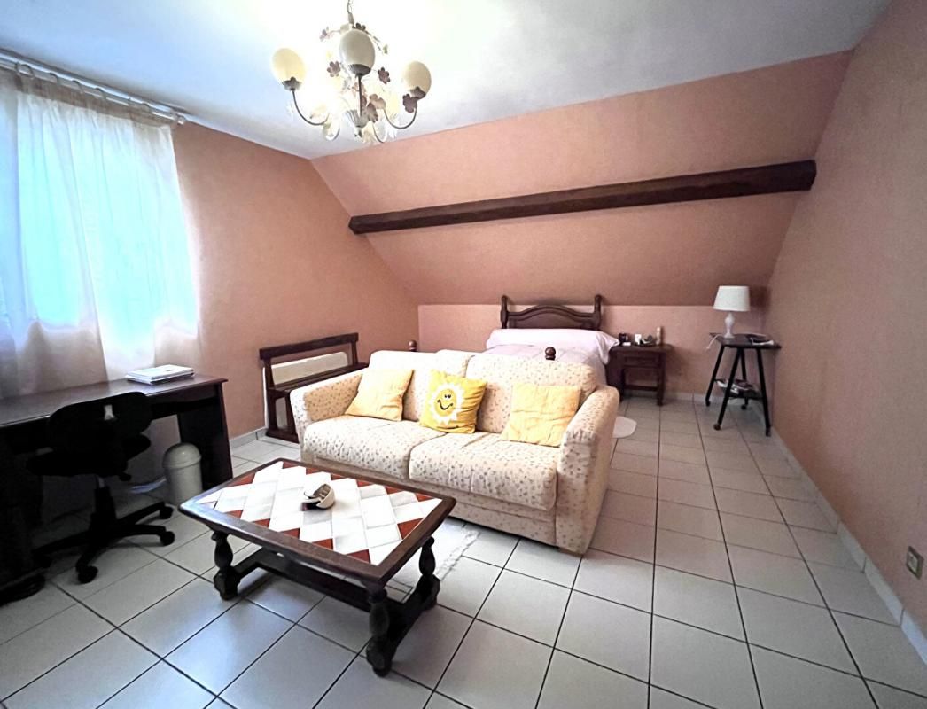 ROANNE Maison individuelle - Roanne centre -225000 4