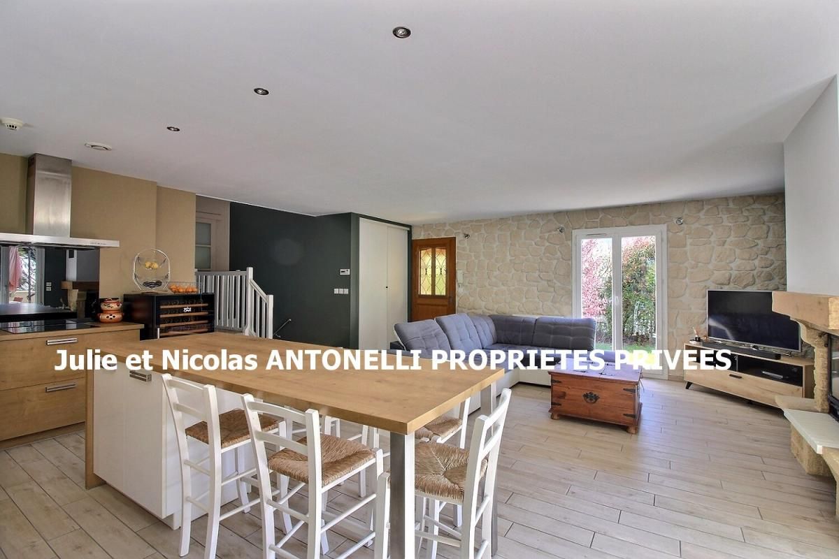 FRAISSES Unieux 42490 Maison 137 m² 4 chambres avec piscine et deux garages 4