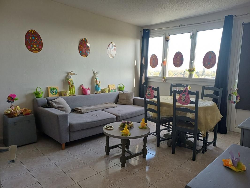 APPARTEMENT T4 Vendu LOUE