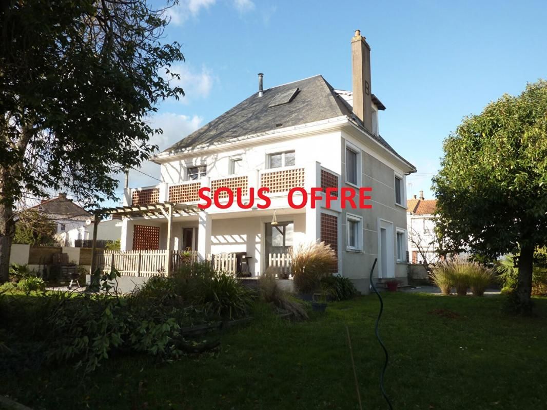 Maison Cholet 7 pièce(s) 160 m2