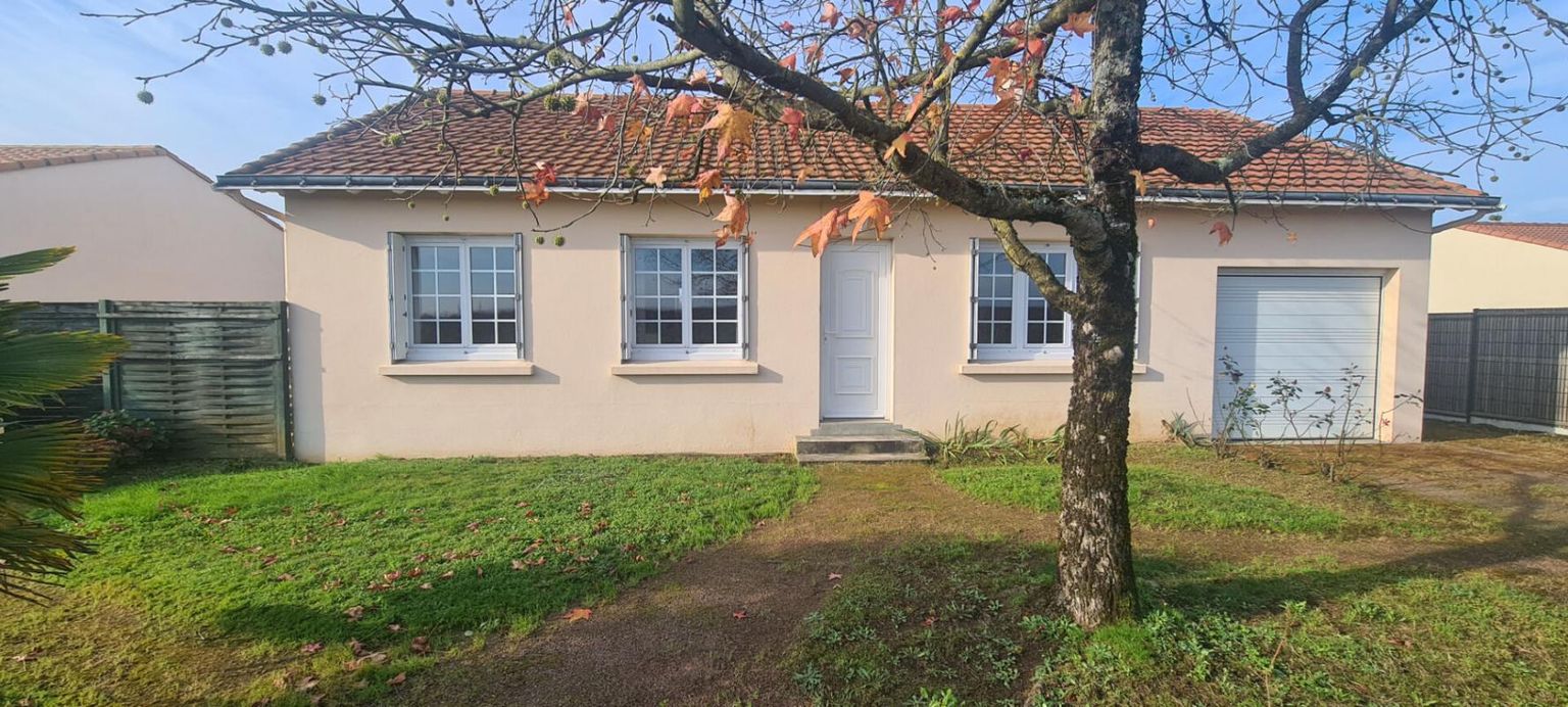 Maison Gorges 3 P . 2 Chs . 78 M² . T 520 M² . Buanderie . Garage . Terrasse