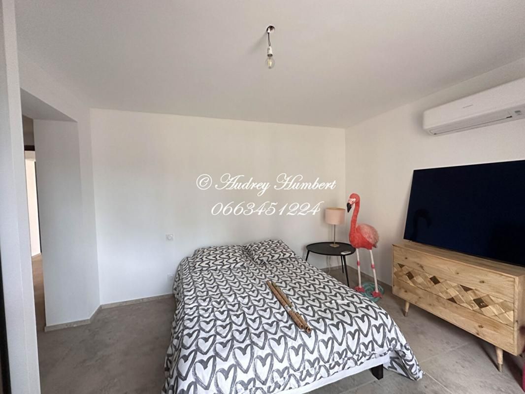 MANOSQUE MANOSQUE, dans VILLA, superbe APPARTEMENT T4 de 87 m² en RDC avec jardin, terrasse et parkings privés 4