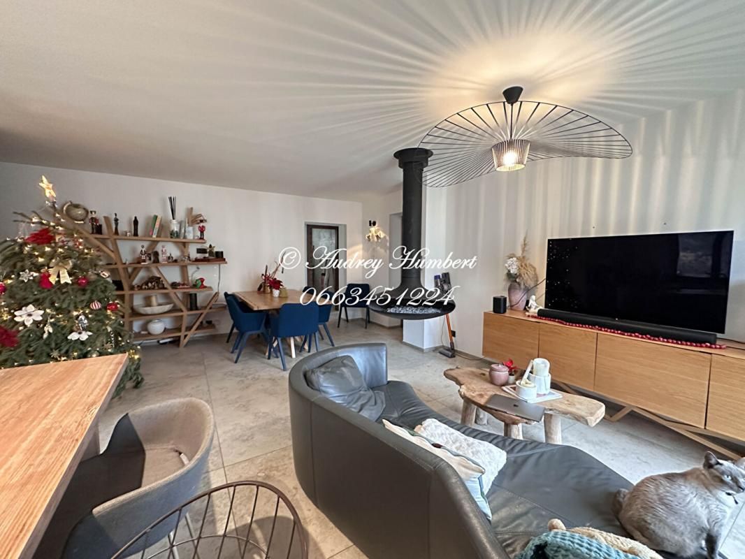 MANOSQUE, Appartement de standing, T4, 88 m² avec TERRASSE, JARDIN et PARKINGS PRIVATIFS