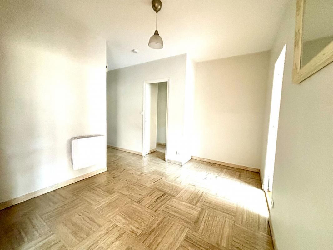 SAINT-ETIENNE Appartement Saint Etienne 5 pièce(s) 112 m2 2