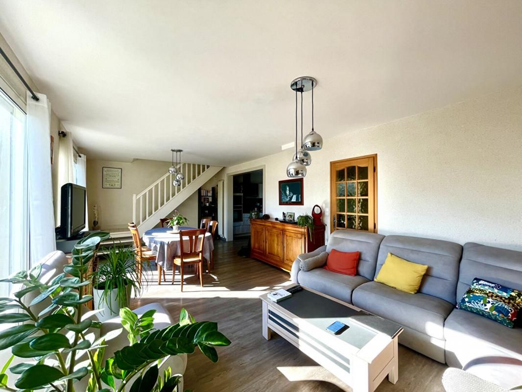 Maison Val D'Erdre Auxence 8 pièce(s) 180 m2