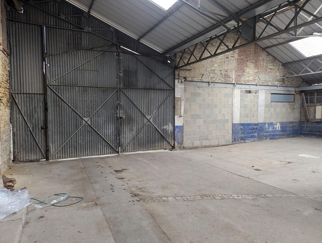 VITRE 35500 Vitré - LOCAL INDUSTRIEL, ENTREPOT 611 m² 4