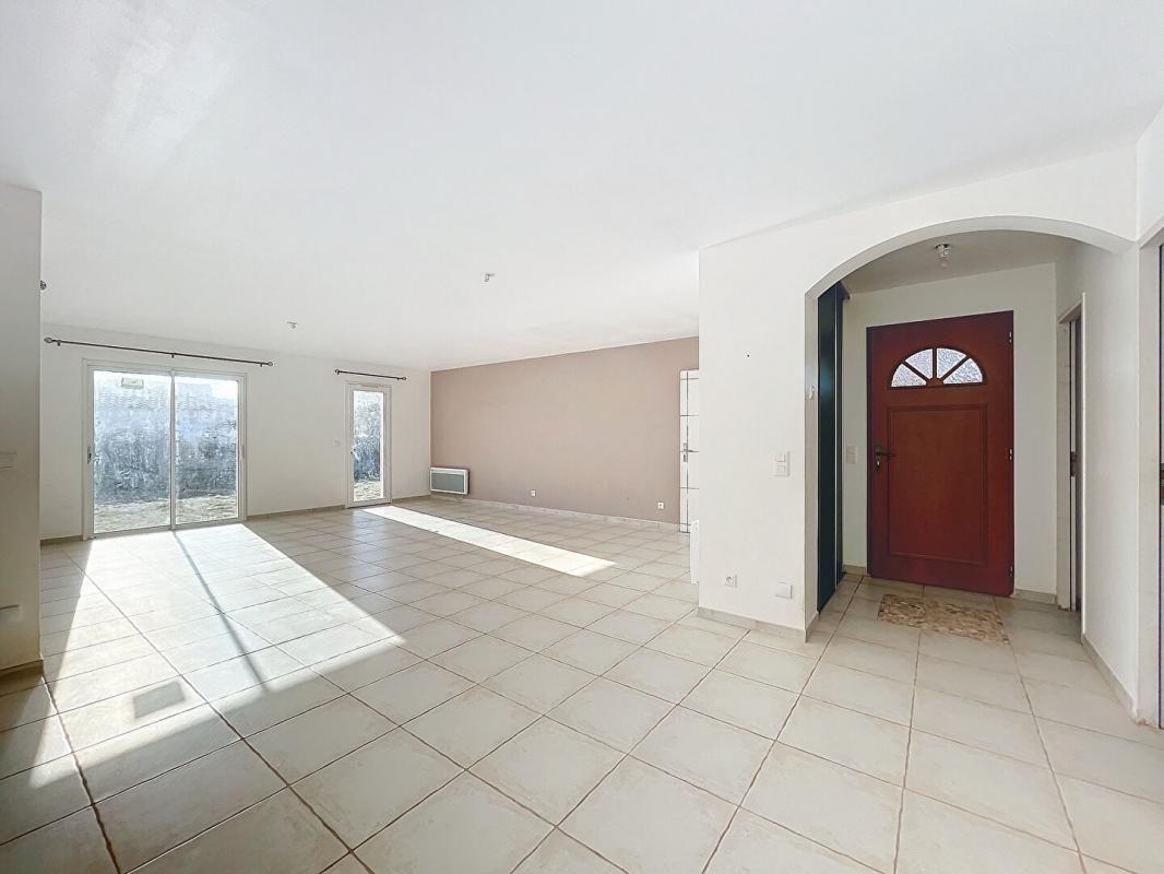 LE LUC Maison de 2018 4 pièce(s) + garage 23m2 + terrain 1281m2 3