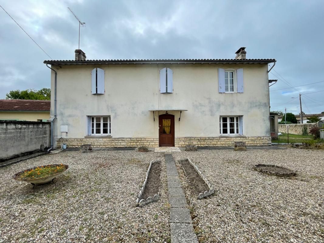 CERONS Maison en Pierre de 169m2 proche centre ville 3