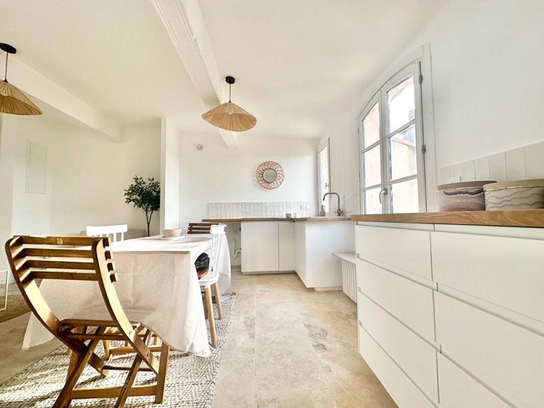 AIX-EN-PROVENCE Appartement Duplex avec terrasse vue Sainte Victoire 4