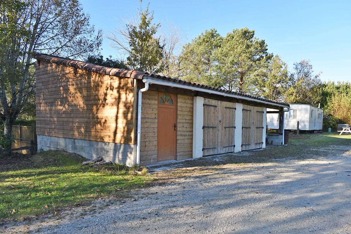 LA CHAPELLE-AUBAREIL Maison La Chapelle Aubareil 5 pièce(s) 142 m2 3