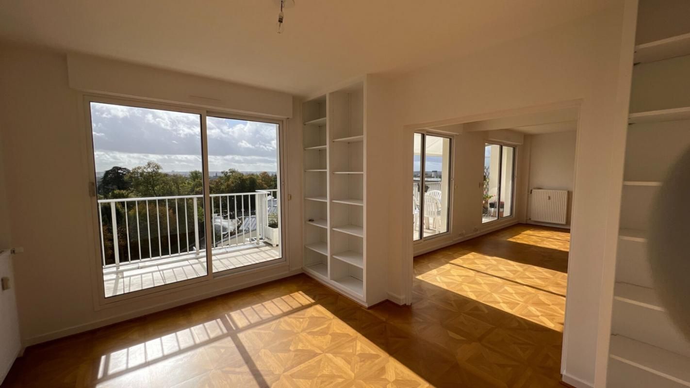 TOURS Bel appartement familial avec terrasse et vue exceptionnelle à 180° sur Tours 3