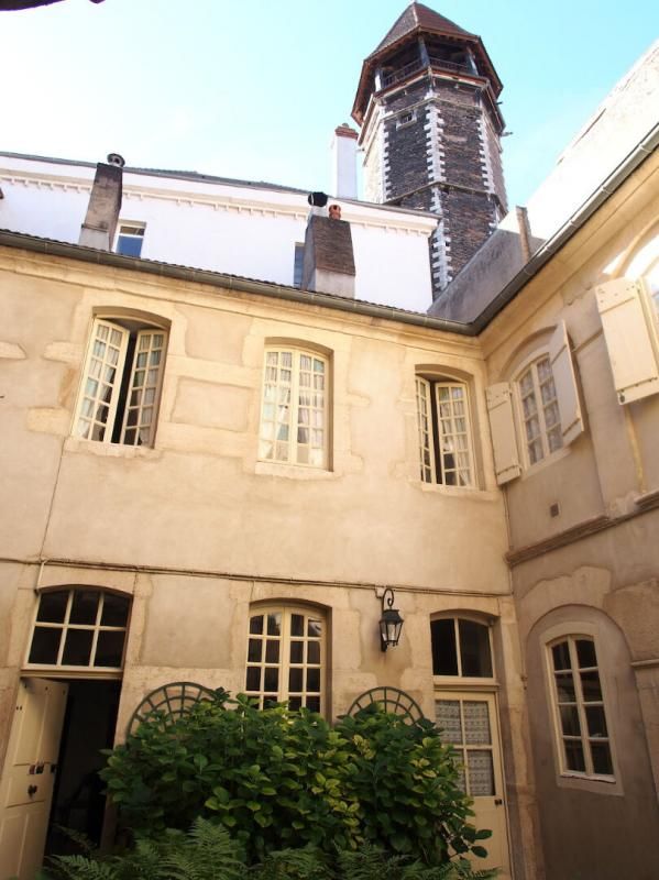 CHALON-SUR-SAONE T2 1er étage lot 4 4