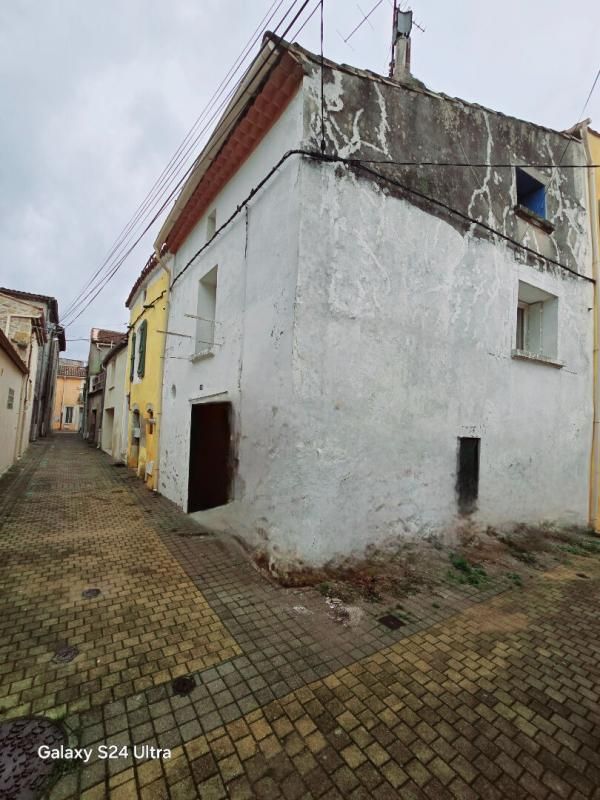 Maison de village en pierre de Type 4 Pièces à rénover pour 80 m² environ