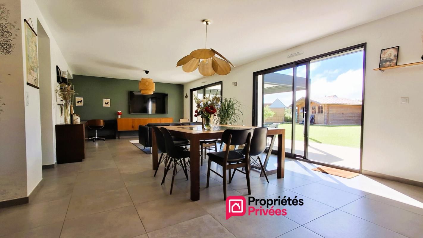 SAINT-INGLEVERT PROPRIETES PRIVEES COTE D'OPALE vous propose : 3